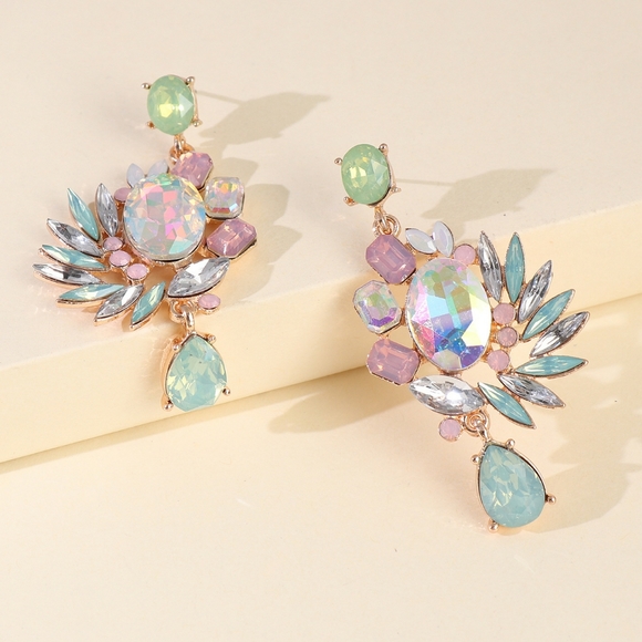 Fantasy  earrings. Elegant light - Picture 2 of 4